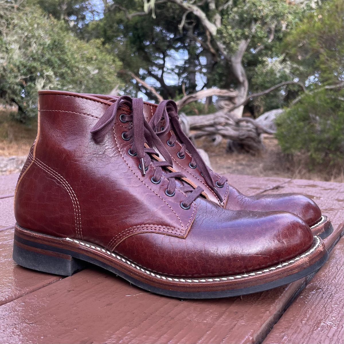 Photo by paoaboot on October 1, 2023 of the John Lofgren Ludlow Boots in Shinki Timber Oiled Horsebutt.