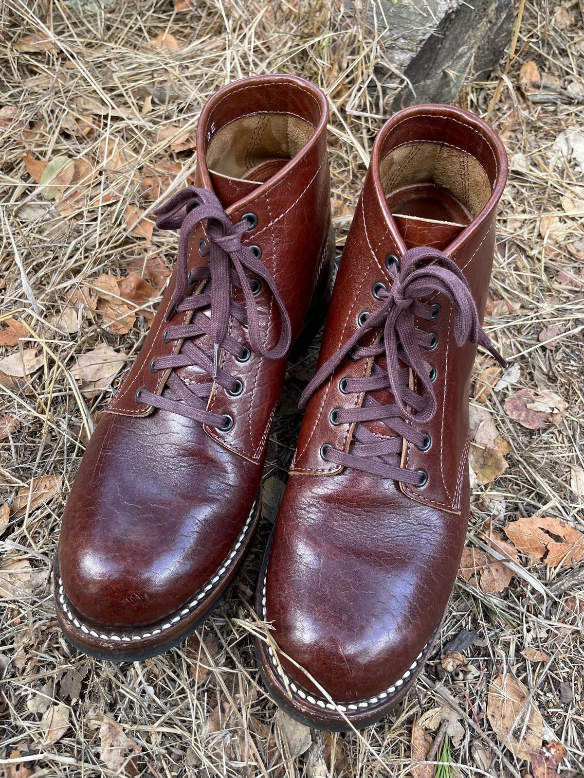 Photo by paoaboot on October 1, 2023 of the John Lofgren Ludlow Boots in Shinki Timber Oiled Horsebutt.