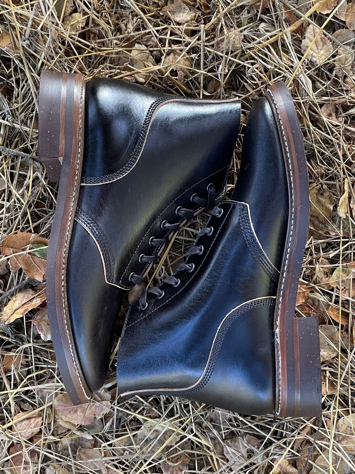 Photo by paoaboot on October 1, 2023 of the John Lofgren M-43 Service Shoes in Shinki Black Teacore Horsebutt.