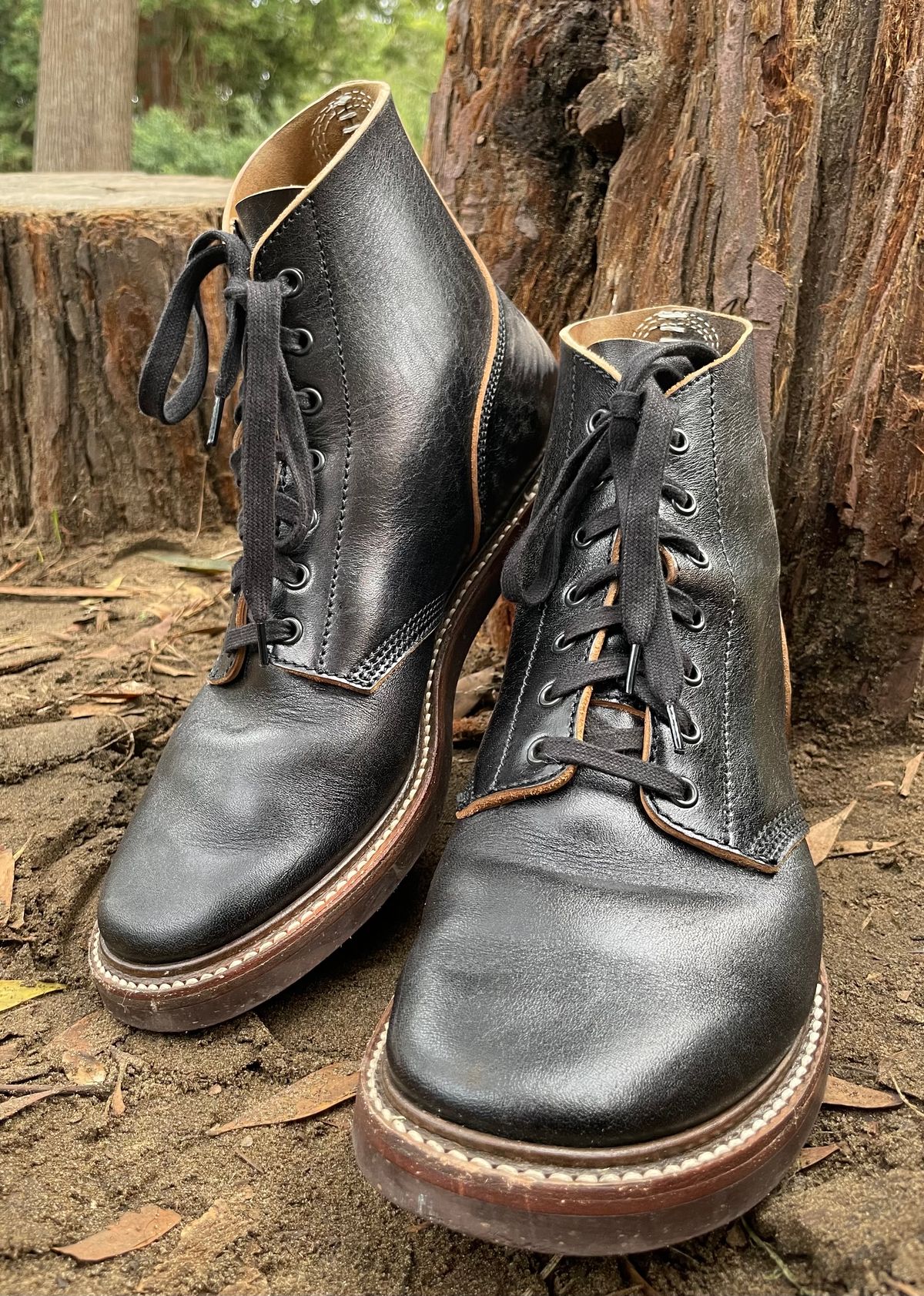 Photo by paoaboot on December 3, 2023 of the John Lofgren M-43 Service Shoes in Shinki Black Teacore Horsebutt.
