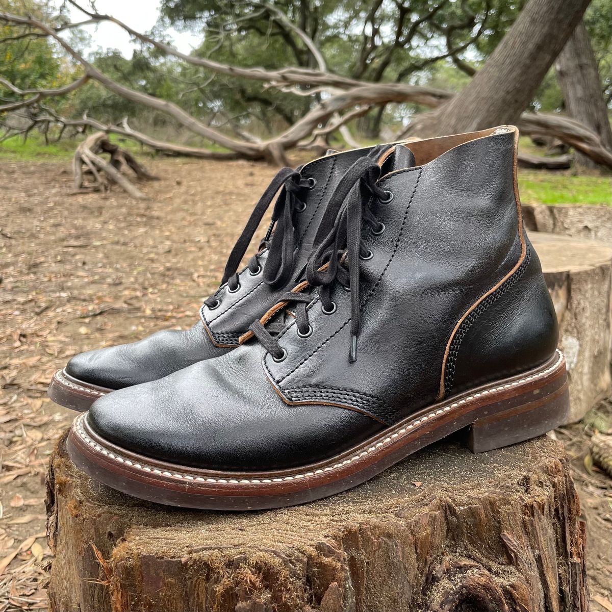 Photo by paoaboot on December 3, 2023 of the John Lofgren M-43 Service Shoes in Shinki Black Teacore Horsebutt.