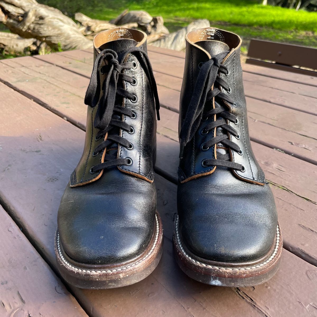 Photo by paoaboot on February 1, 2024 of the John Lofgren M-43 Service Shoes in Shinki Black Teacore Horsebutt.