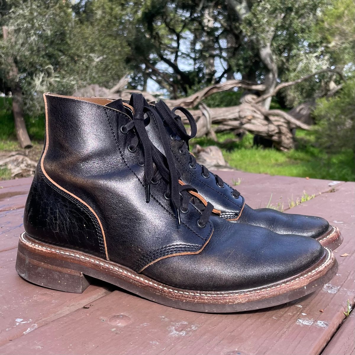 Photo by paoaboot on March 2, 2024 of the John Lofgren M-43 Service Shoes in Shinki Black Teacore Horsebutt.