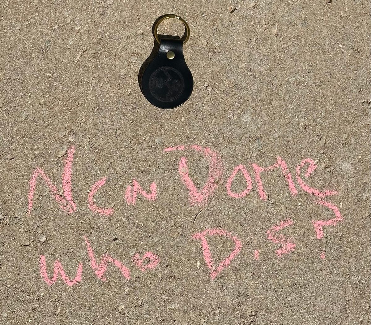 Photo by austinrylees on October 3, 2025 of the New River Boot Keychain in Horse Front Strips.