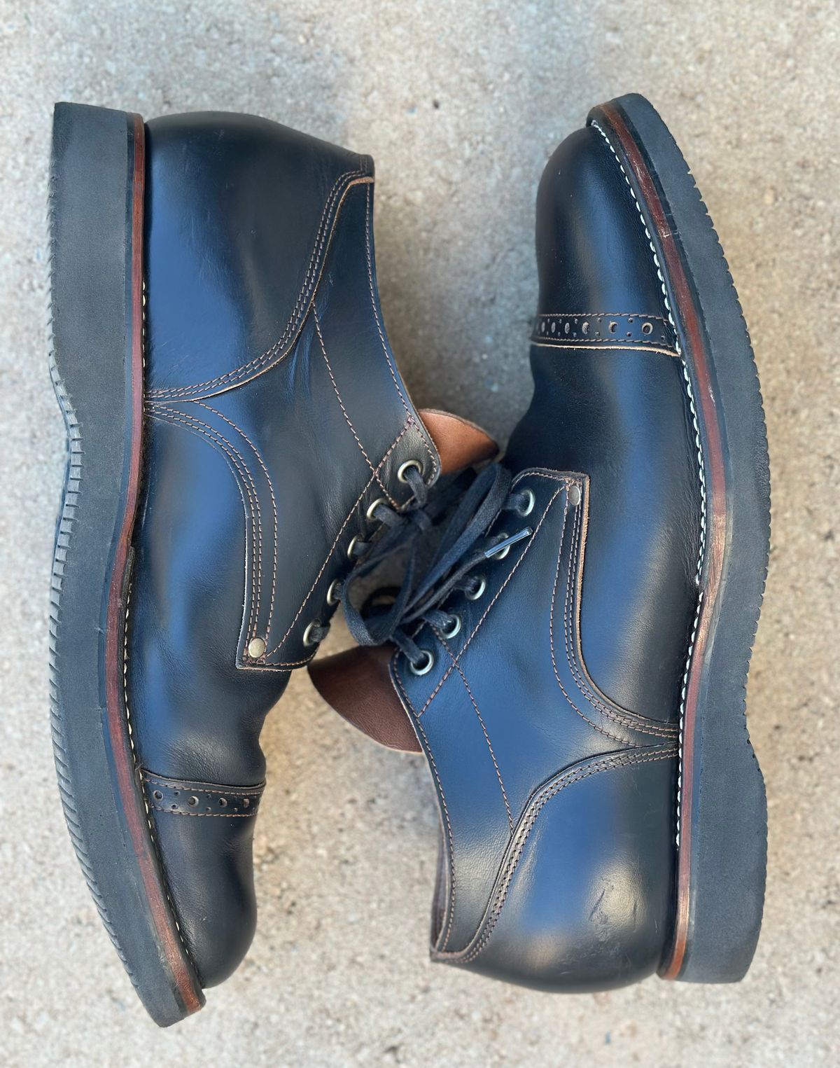 Photo by austinrylees on November 2, 2025 of the New River Boot Quade in Horween Horse Front Strips.