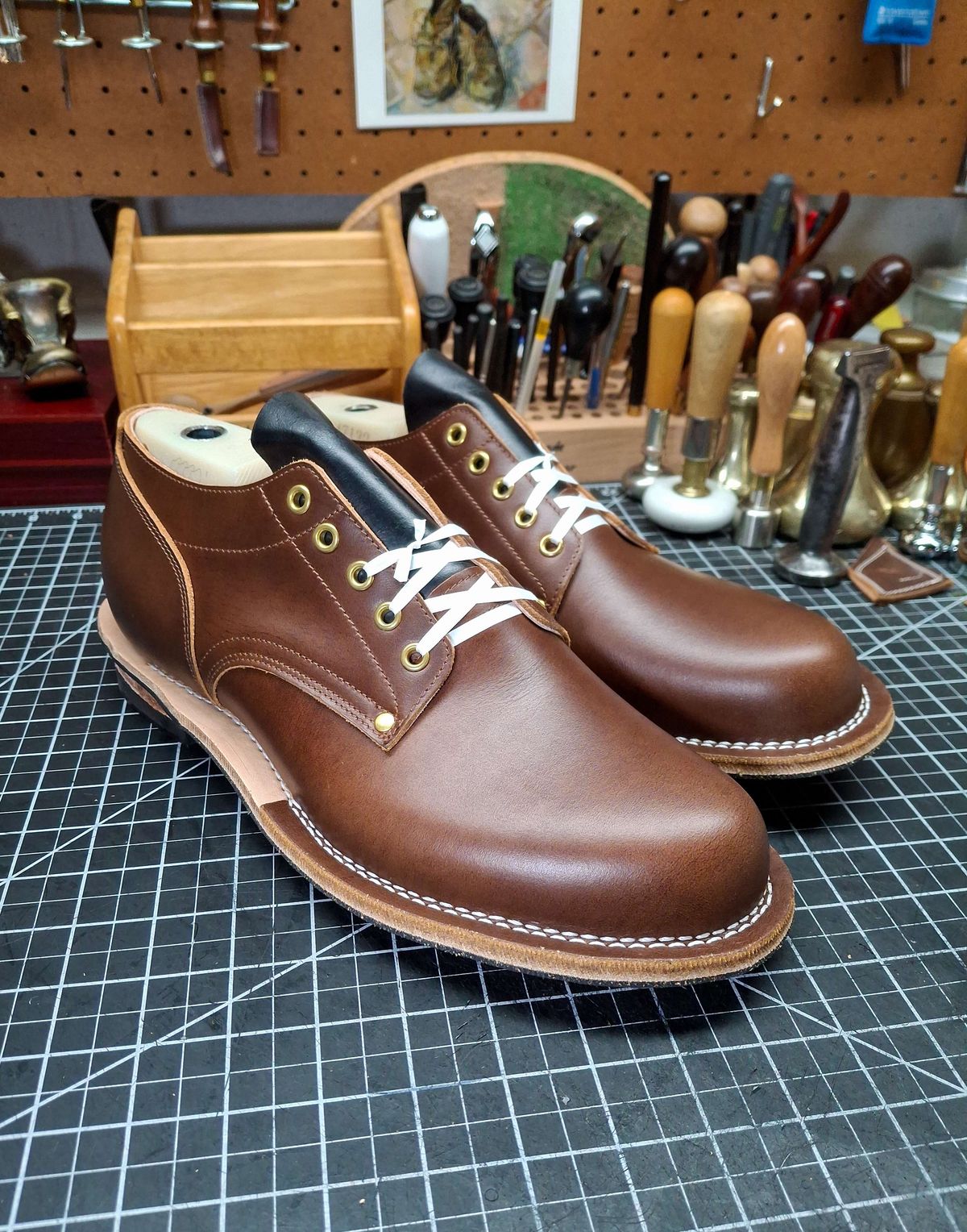 Photo by austinrylees on May 1, 2025 of the New River Boot Quade in Horween Toasted Coconut Latigo.