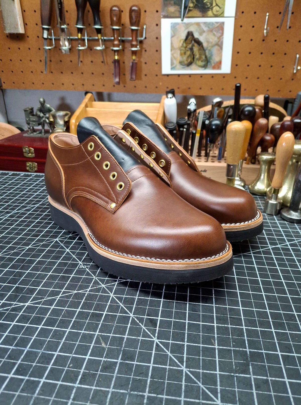 Photo by austinrylees on May 2, 2025 of the New River Boot Quade in Horween Toasted Coconut Latigo.