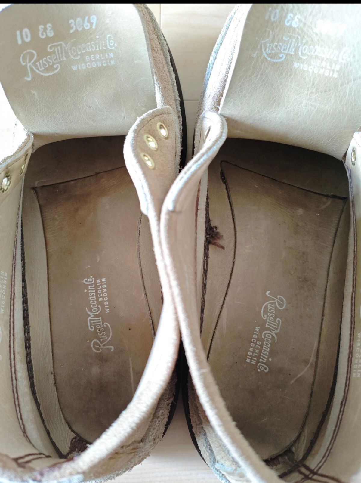 Photo by austinrylees on June 17, 2025 of the Russell Moccasin Co. Premier Chukka in Tan Laramie Suede.