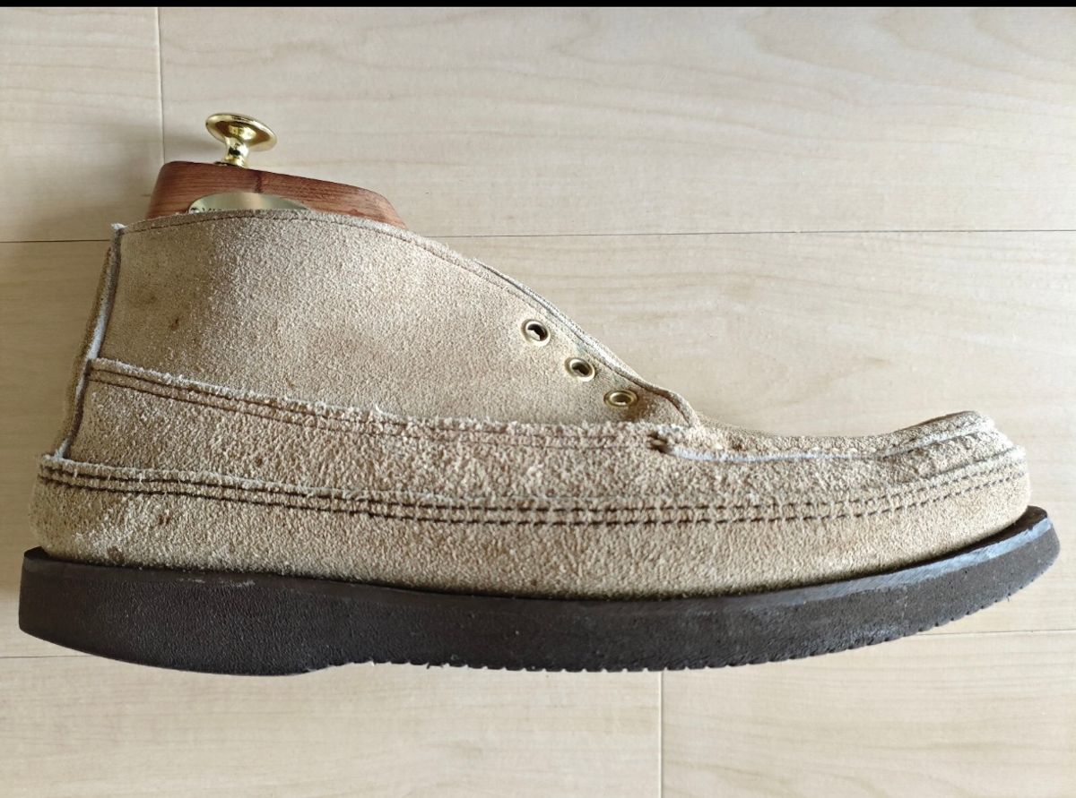 Photo by austinrylees on June 17, 2025 of the Russell Moccasin Co. Premier Chukka in Tan Laramie Suede.