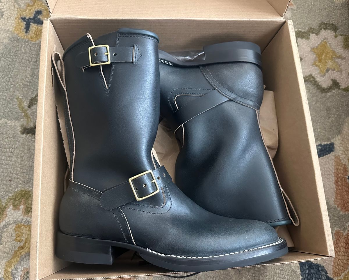 Photo by austinrylees on July 5, 2025 of the Nicks X Parkhurst Brakeman in Horween Pacific Waxed Flesh.