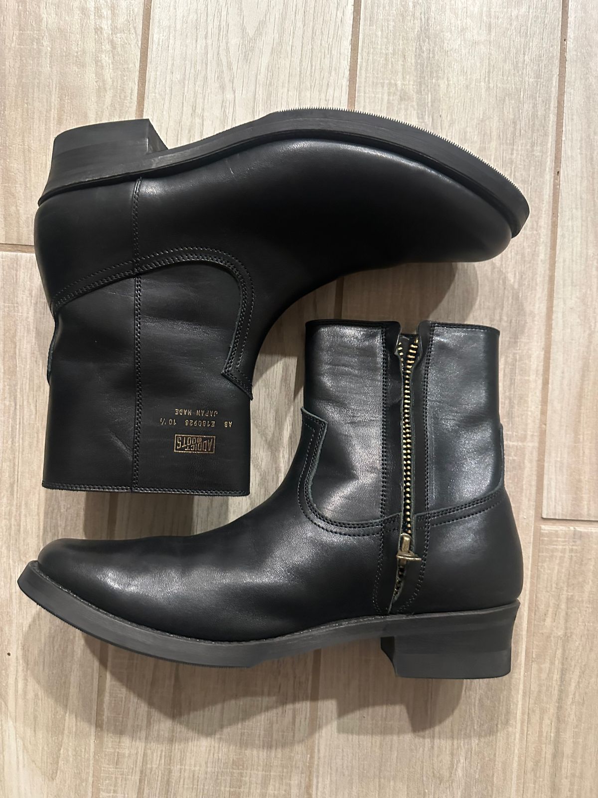 Photo by austinrylees on July 22, 2025 of the Addict Boots AB-05 Zip Western Boots in Black Dye-Finished Horsehide.