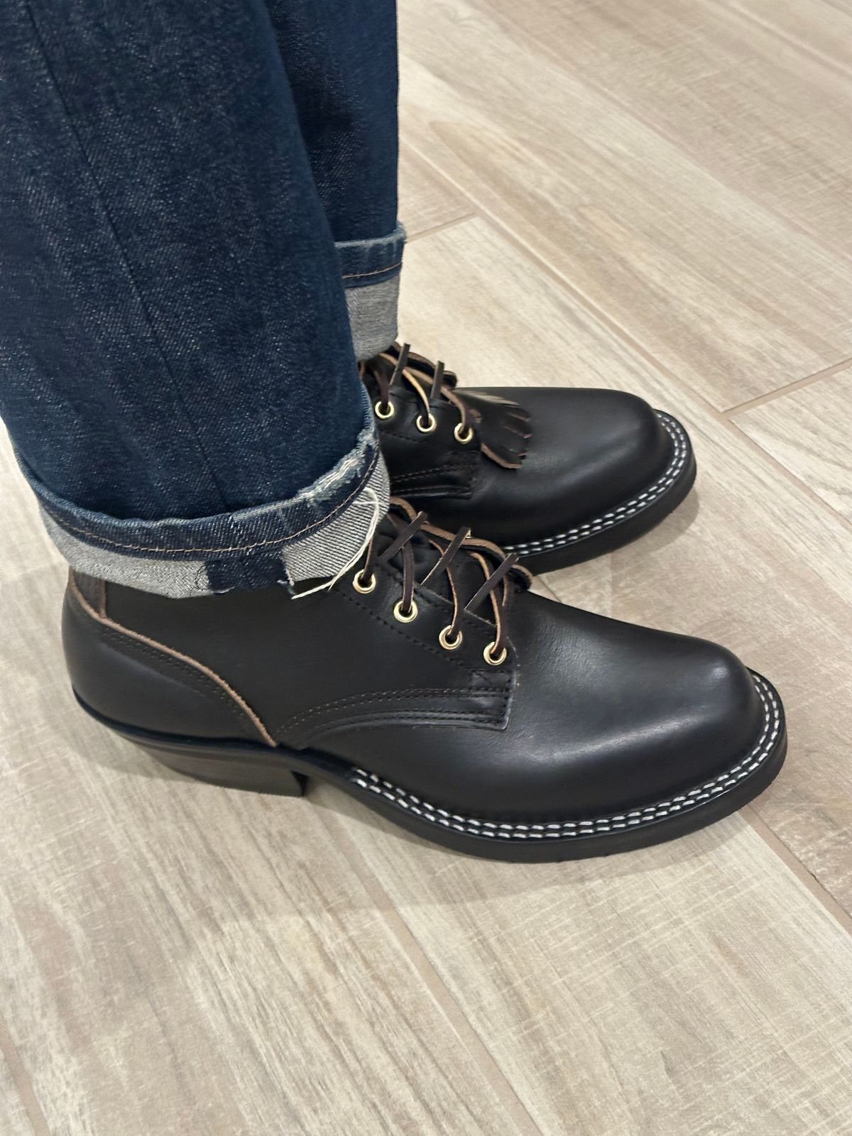 Photo by austinrylees on January 9, 2025 of the Nicks Packer in Horween Black Chromexcel.