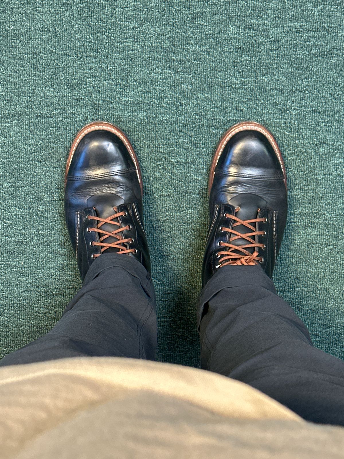 Photo by austinrylees on March 4, 2024 of the Wolverine 1000 Mile Cap-Toe Boot in Horween Black Chromexcel.