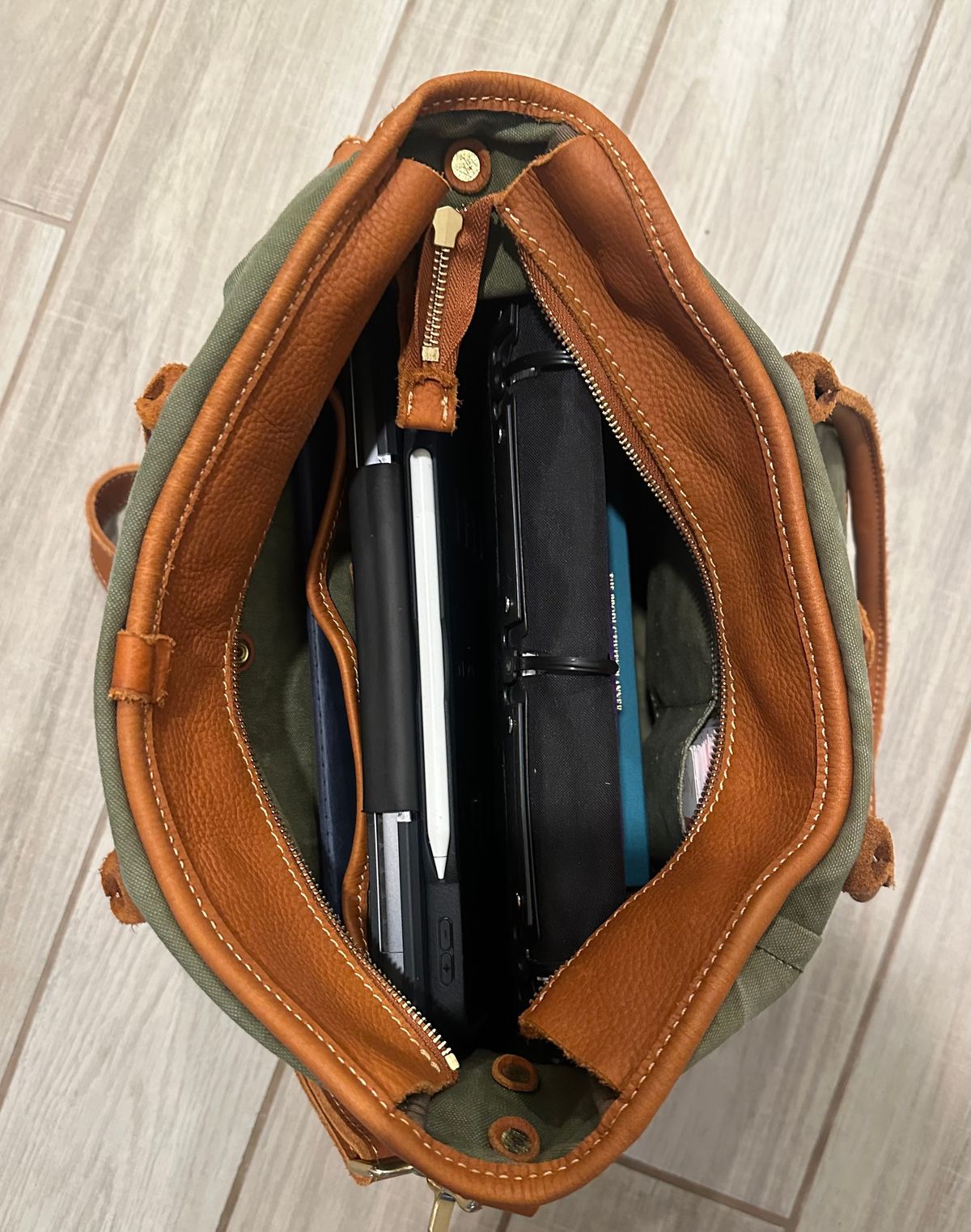 Photo by austinrylees on August 3, 2025 of the Iron Boots Tote Bag in Seidel Brown Oil Tan.