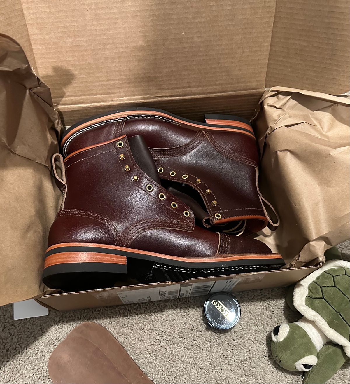 Photo by austinrylees on June 6, 2024 of the Nicks Parkhurst V2 in Horween Tan Waxed Flesh.