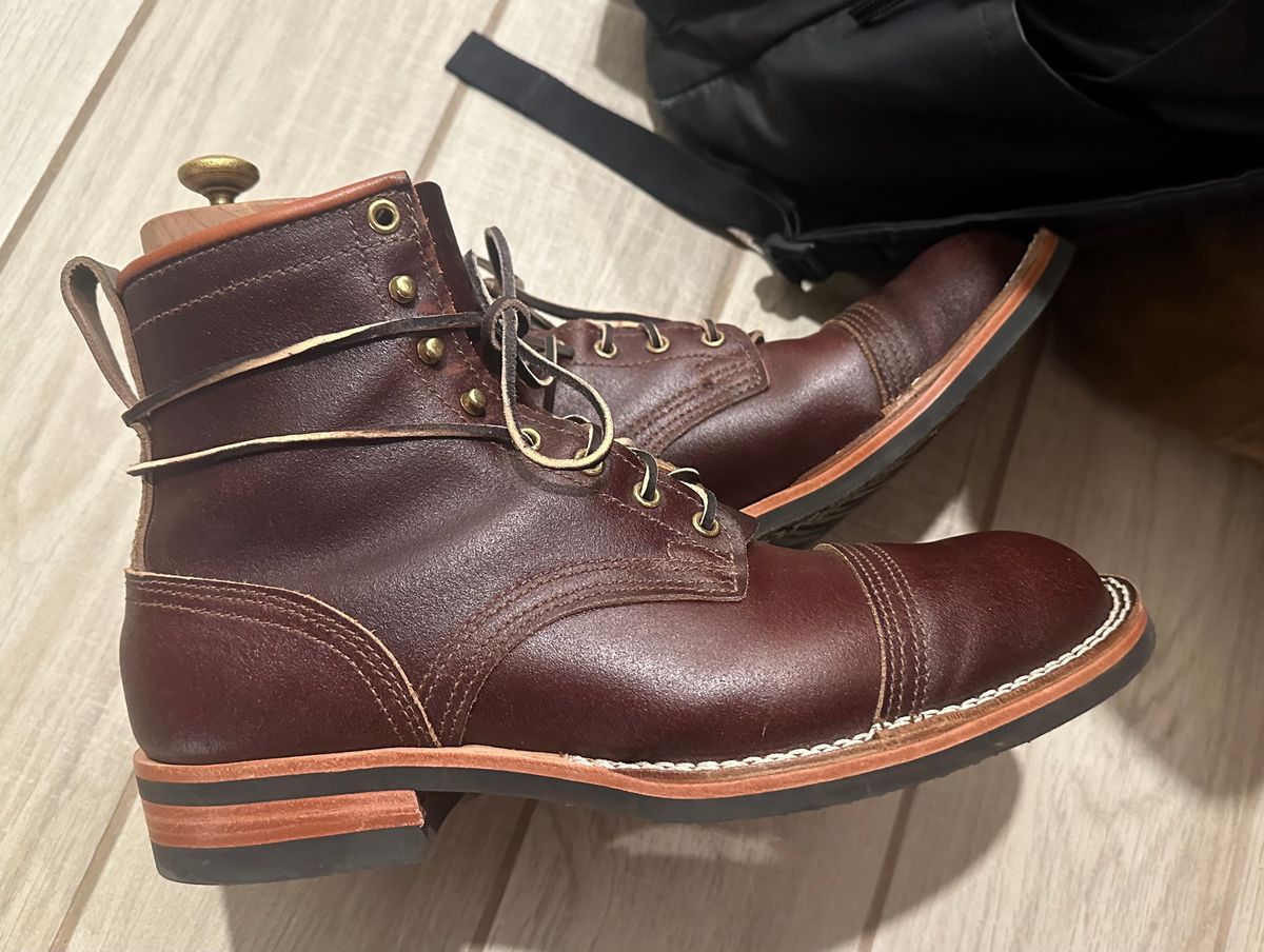 Photo by austinrylees on October 9, 2024 of the Nicks Parkhurst V2 in Horween Tan Waxed Flesh.