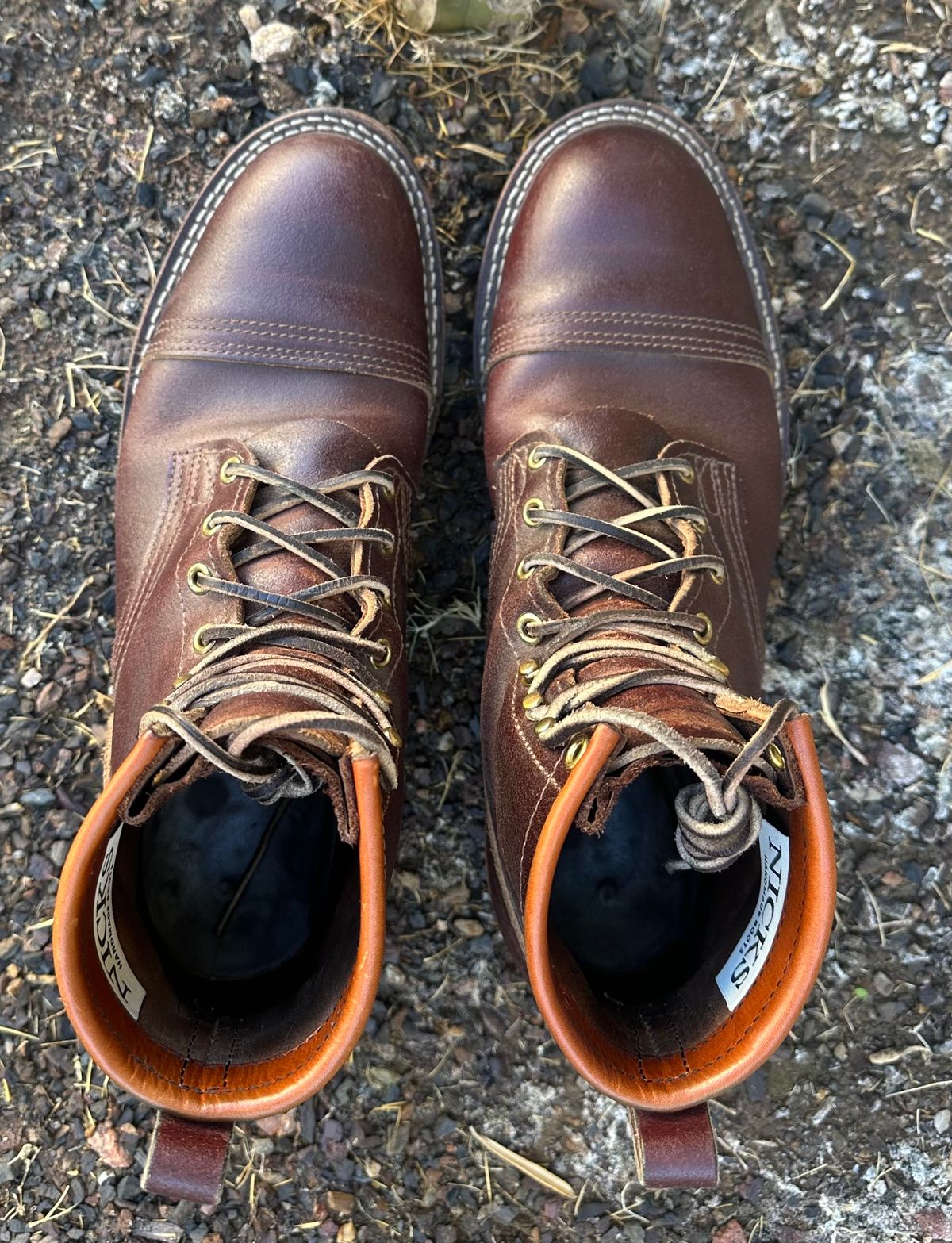 Photo by austinrylees on December 1, 2024 of the Nicks Parkhurst V2 in Horween Tan Waxed Flesh.