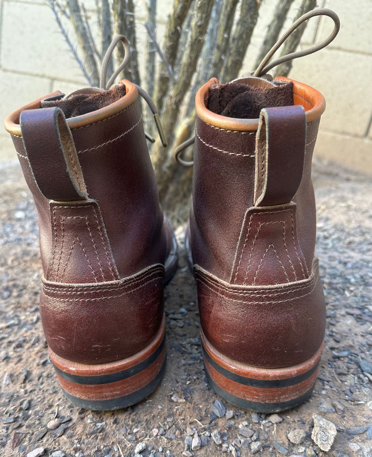 Photo by austinrylees on January 1, 2025 of the Nicks Parkhurst V2 in Horween Tan Waxed Flesh.