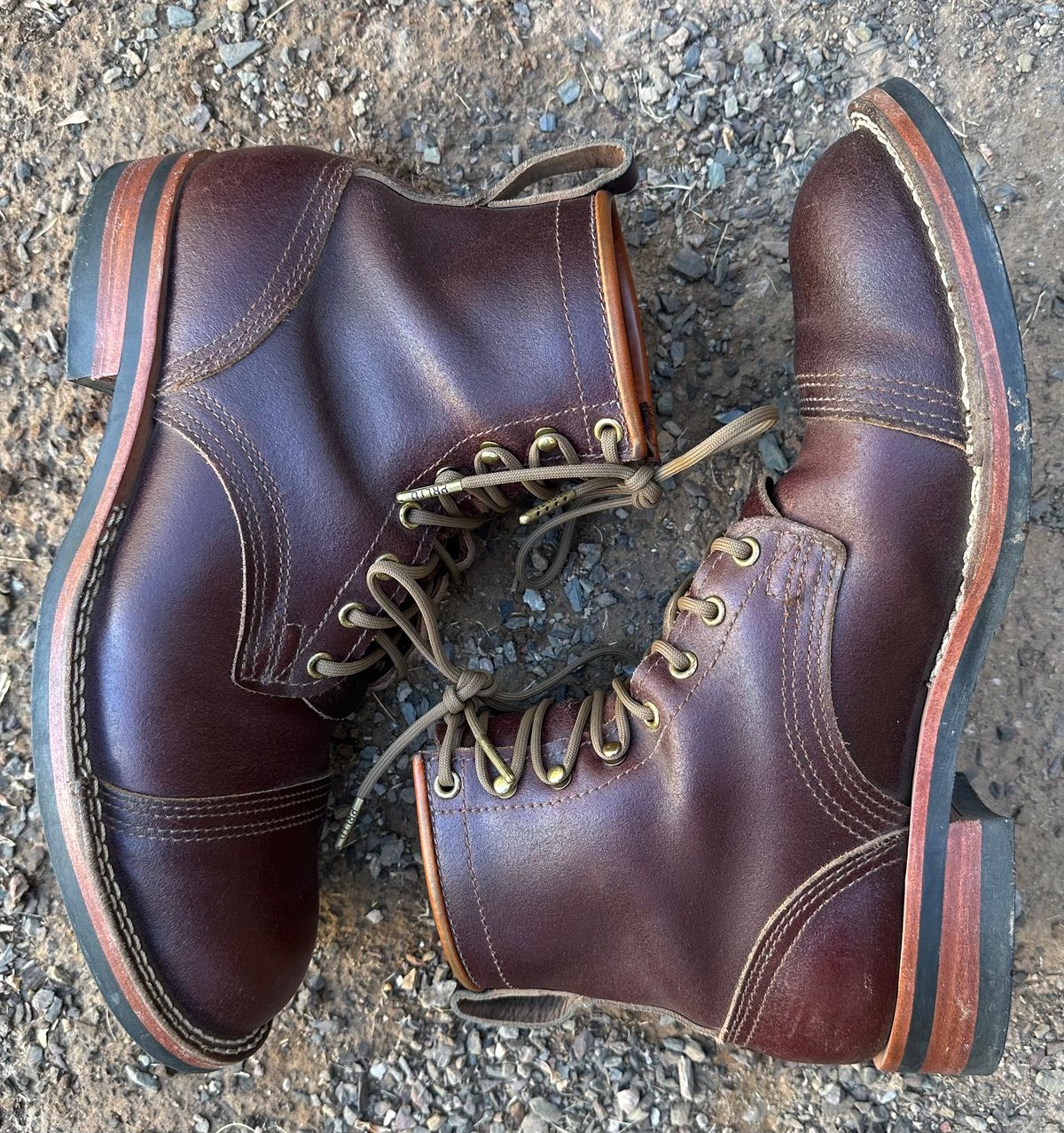 Photo by austinrylees on January 1, 2025 of the Nicks Parkhurst V2 in Horween Tan Waxed Flesh.