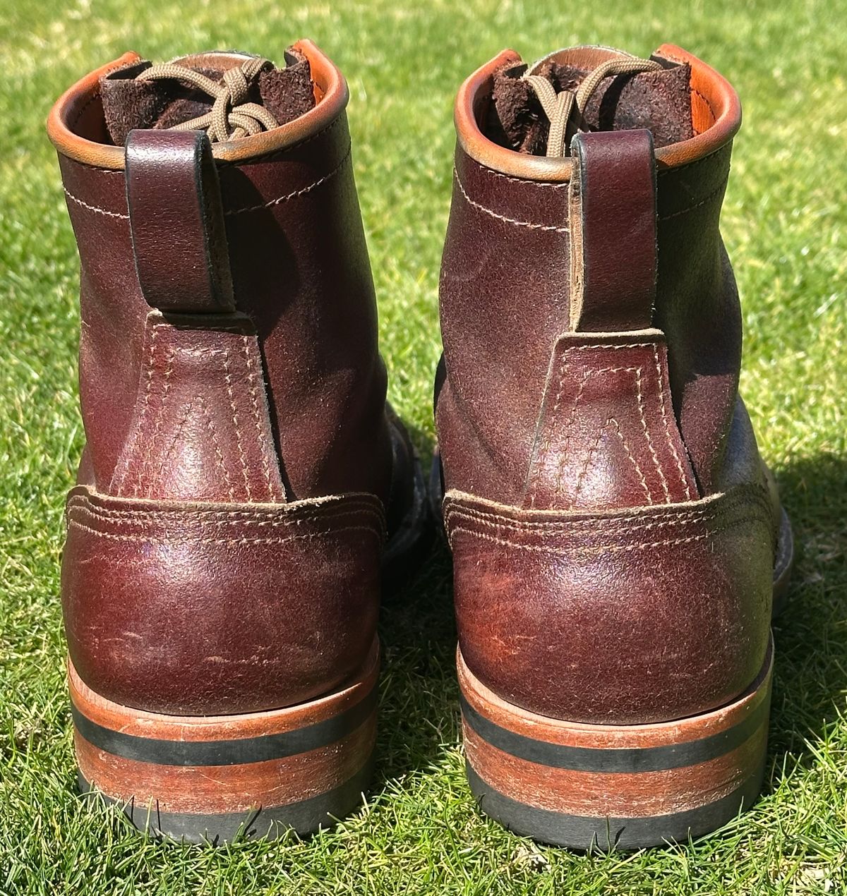 Photo by austinrylees on February 1, 2025 of the Nicks Parkhurst V2 in Horween Tan Waxed Flesh.