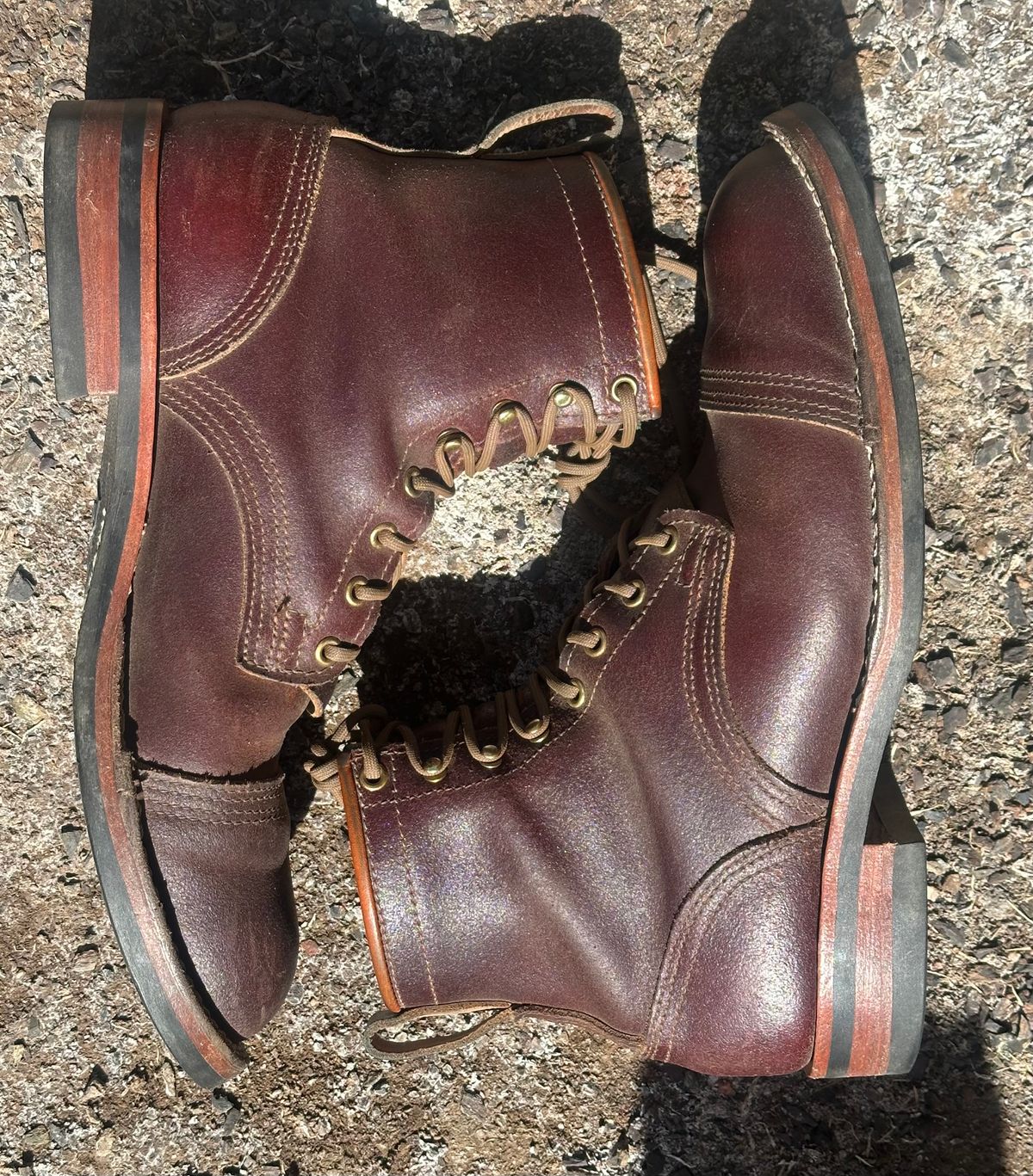 Photo by austinrylees on March 2, 2025 of the Nicks Parkhurst V2 in Horween Tan Waxed Flesh.