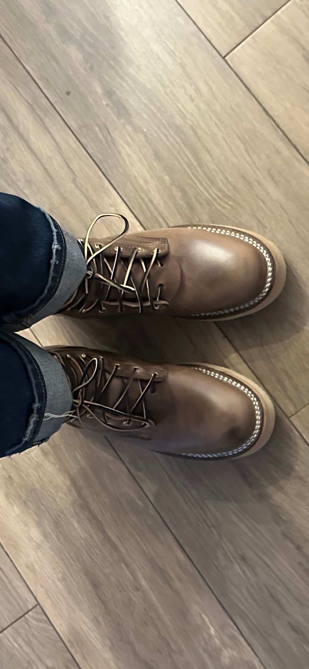 Photo by austinrylees on December 27, 2023 of the Nicks Free Range in Horween Natural Chromexcel.