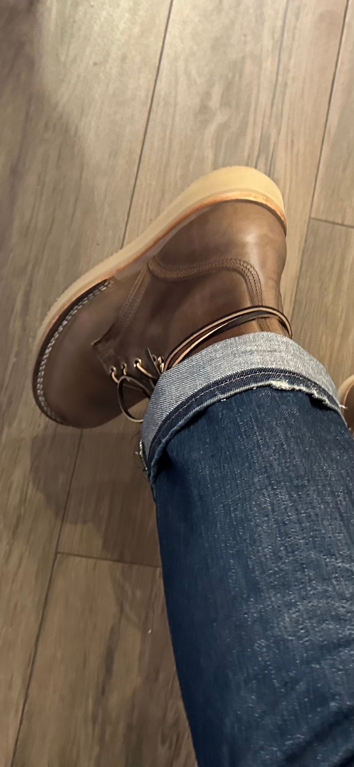 Photo by austinrylees on December 27, 2023 of the Nicks Free Range in Horween Natural Chromexcel.