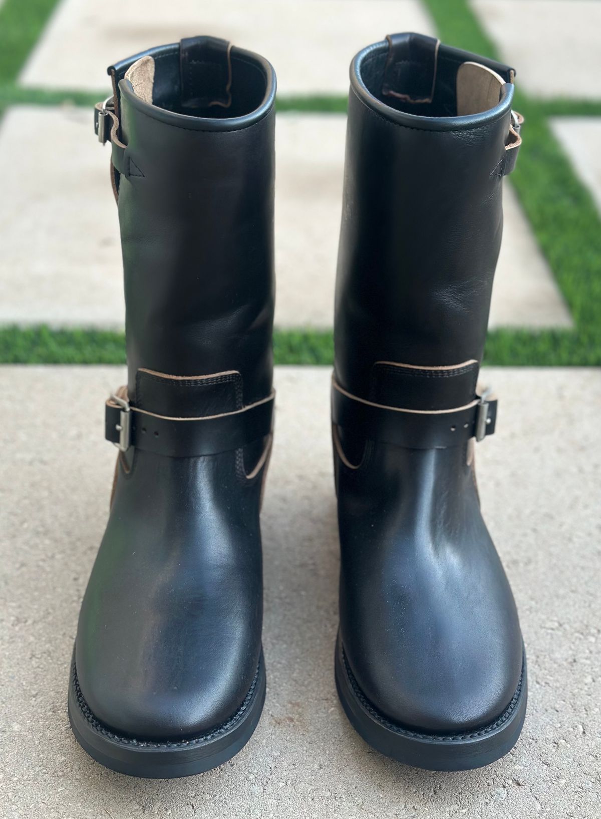 Photo by austinrylees on September 30, 2025 of the Addict Boots AB-01 Engineer Boots in Maryam Black Teacore Horsebutt.