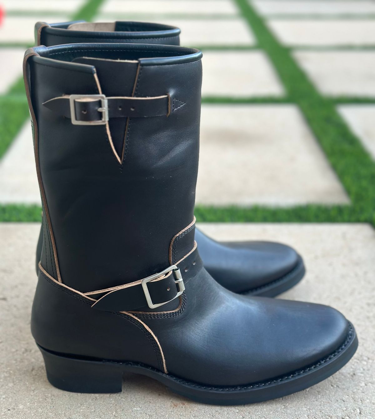 Photo by austinrylees on September 30, 2025 of the Addict Boots AB-01 Engineer Boots in Maryam Black Teacore Horsebutt.