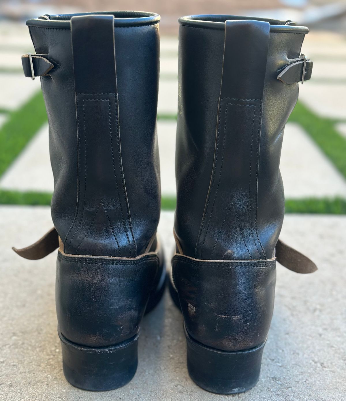 Photo by austinrylees on November 2, 2025 of the Addict Boots AB-01 Engineer Boots in Maryam Black Teacore Horsebutt.