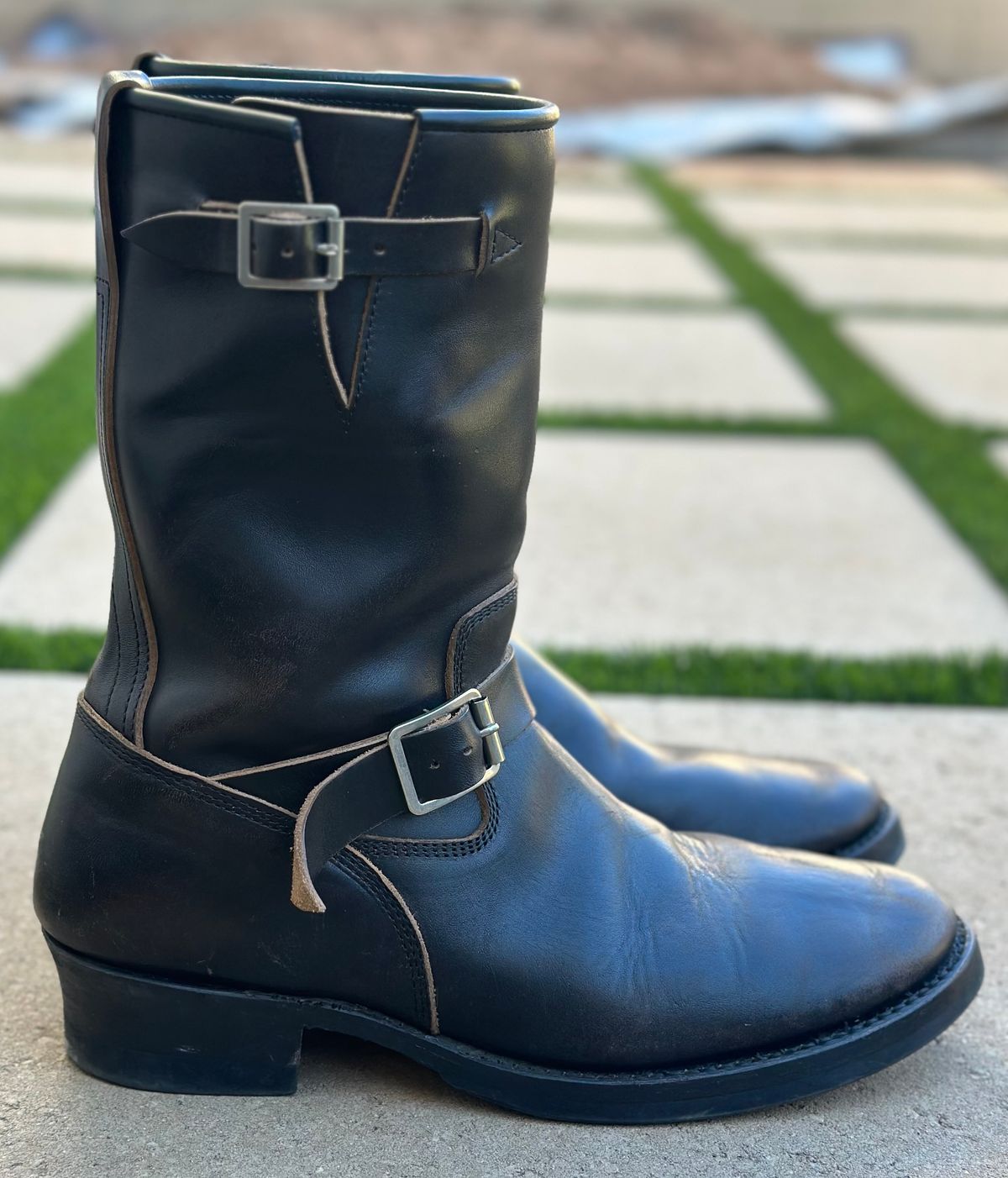 Photo by austinrylees on November 2, 2025 of the Addict Boots AB-01 Engineer Boots in Maryam Black Teacore Horsebutt.