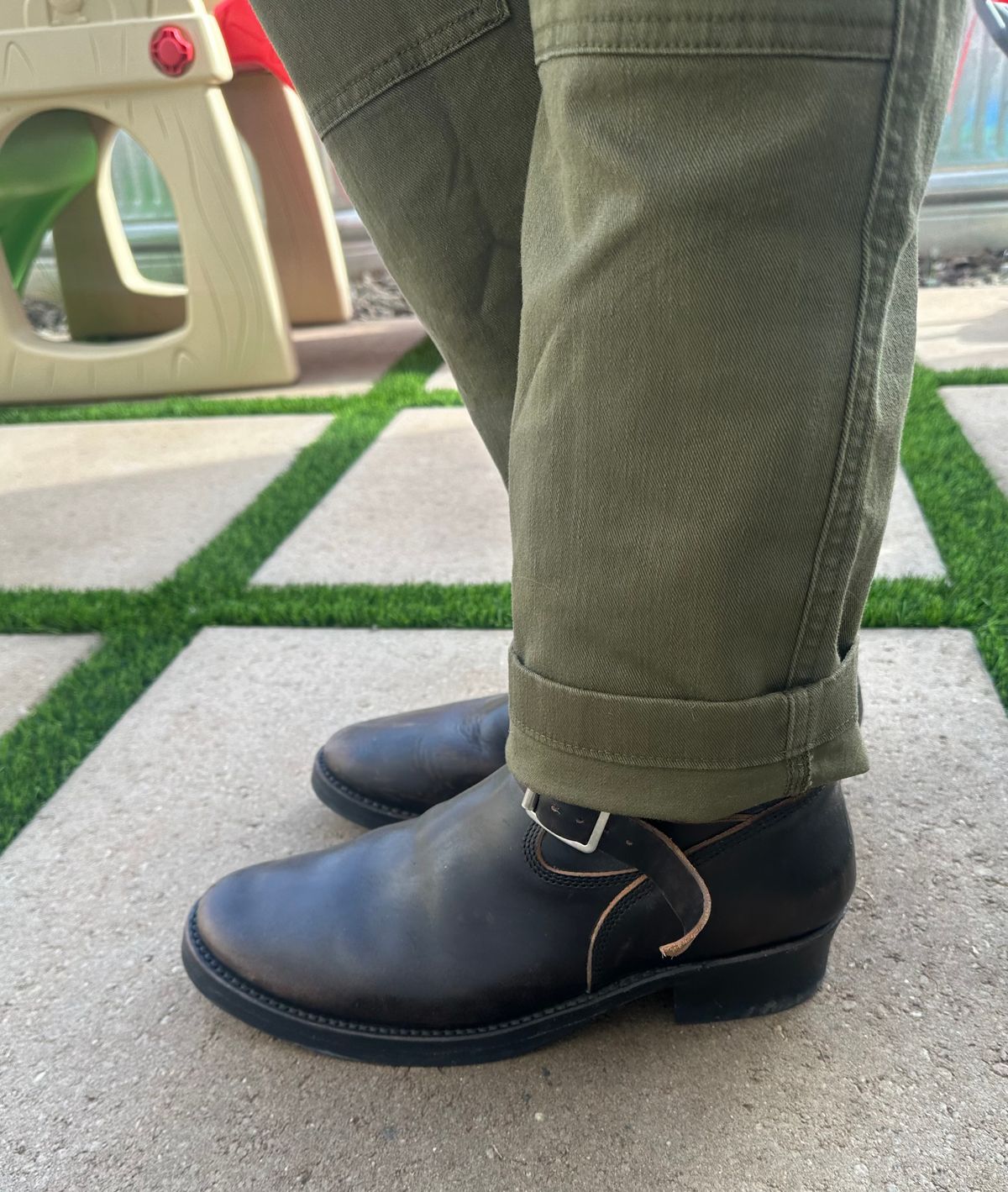 Photo by austinrylees on November 27, 2025 of the Addict Boots AB-01 Engineer Boots in Maryam Black Teacore Horsebutt.