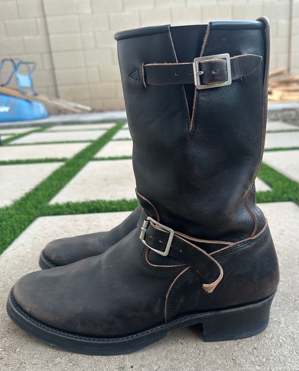 Photo by austinrylees on December 3, 2025 of the Addict Boots AB-01 Engineer Boots in Maryam Black Teacore Horsebutt.