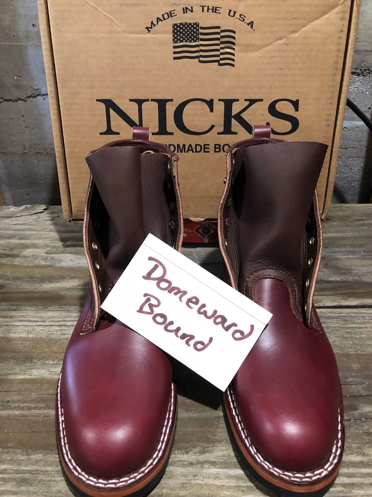 Photo by dj1989 on October 2, 2023 of the Nicks x Parkhurst V1 in Wickett & Craig Burgundy English Bridle.