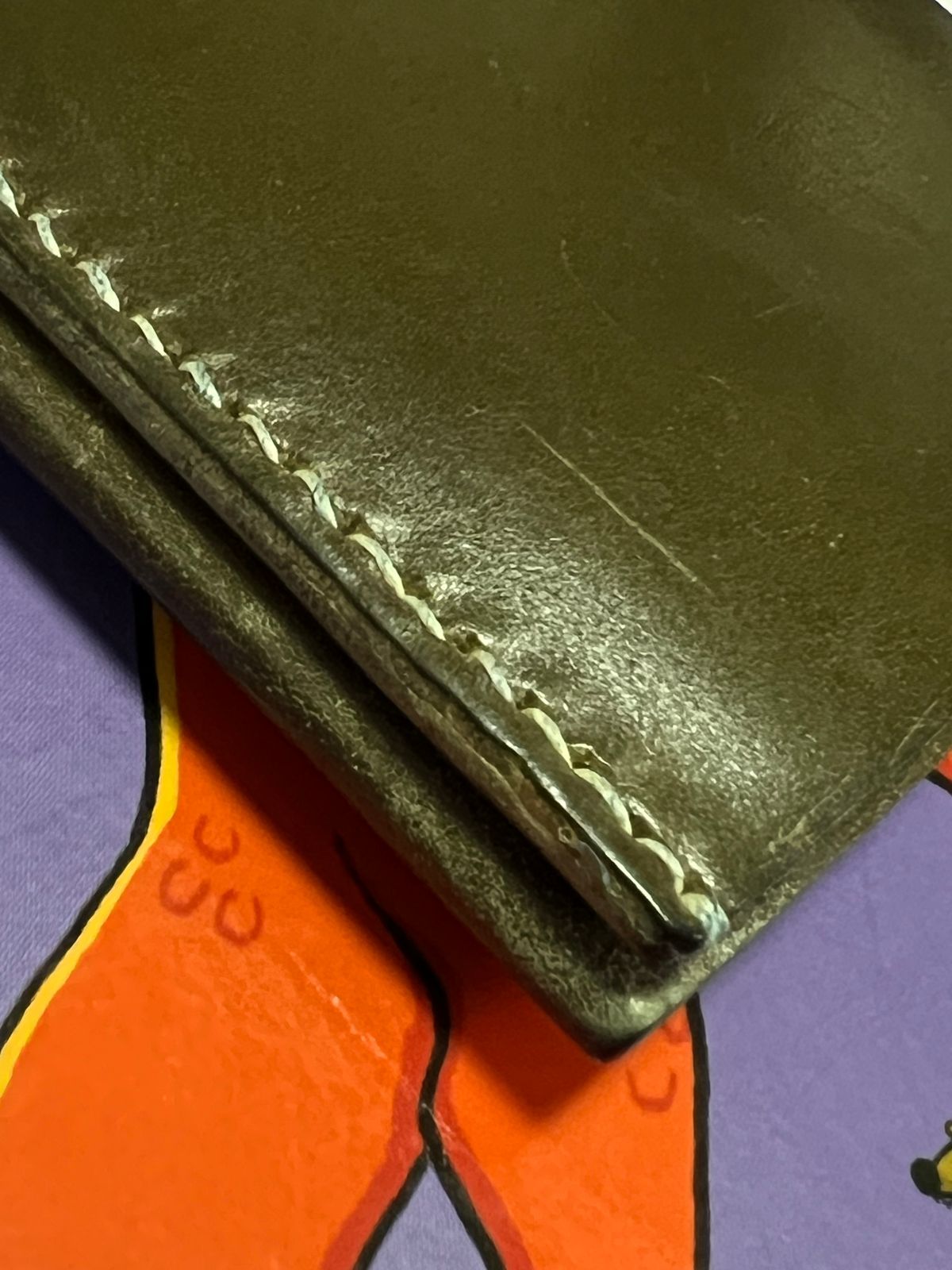 Photo by elmer.richard on February 4, 2026 of the Sentillanosa Minimalist Trifold Wallet in Shinki Olive Shell Cordovan.