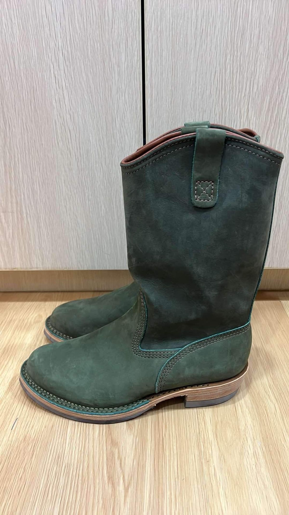 Photo by elmer.richard on October 14, 2024 of the Wesco Morrison in Olive Burlap.