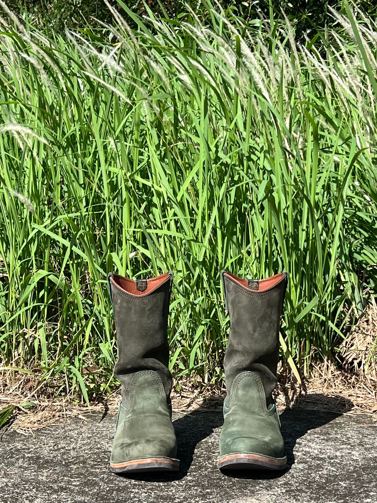 Photo by elmer.richard on December 4, 2024 of the Wesco Morrison in Olive Burlap.