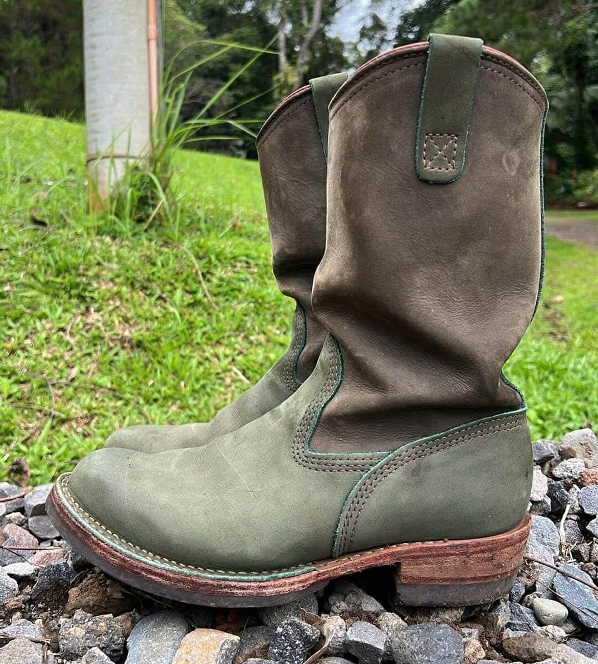 Photo by elmer.richard on April 5, 2025 of the Wesco Morrison in Olive Burlap.