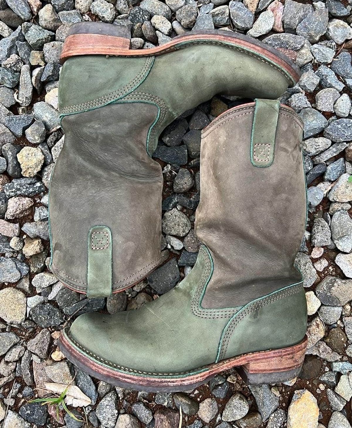 Photo by elmer.richard on April 5, 2025 of the Wesco Morrison in Olive Burlap.