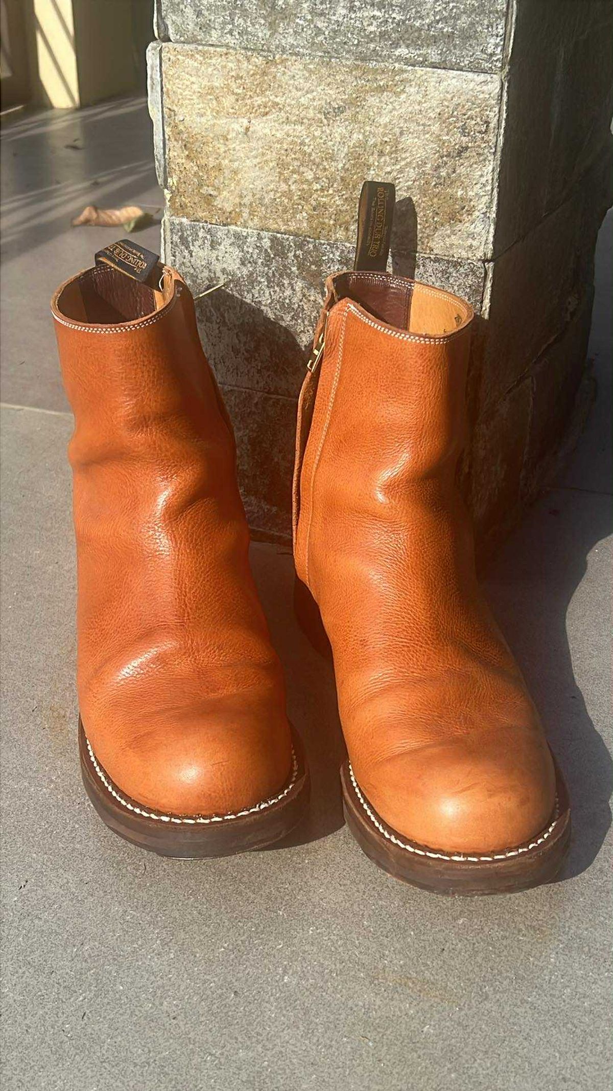 Photo by elmer.richard on November 5, 2025 of the Rolling Dub Trio Casper Boot in Brown Vachetta Virgilio.