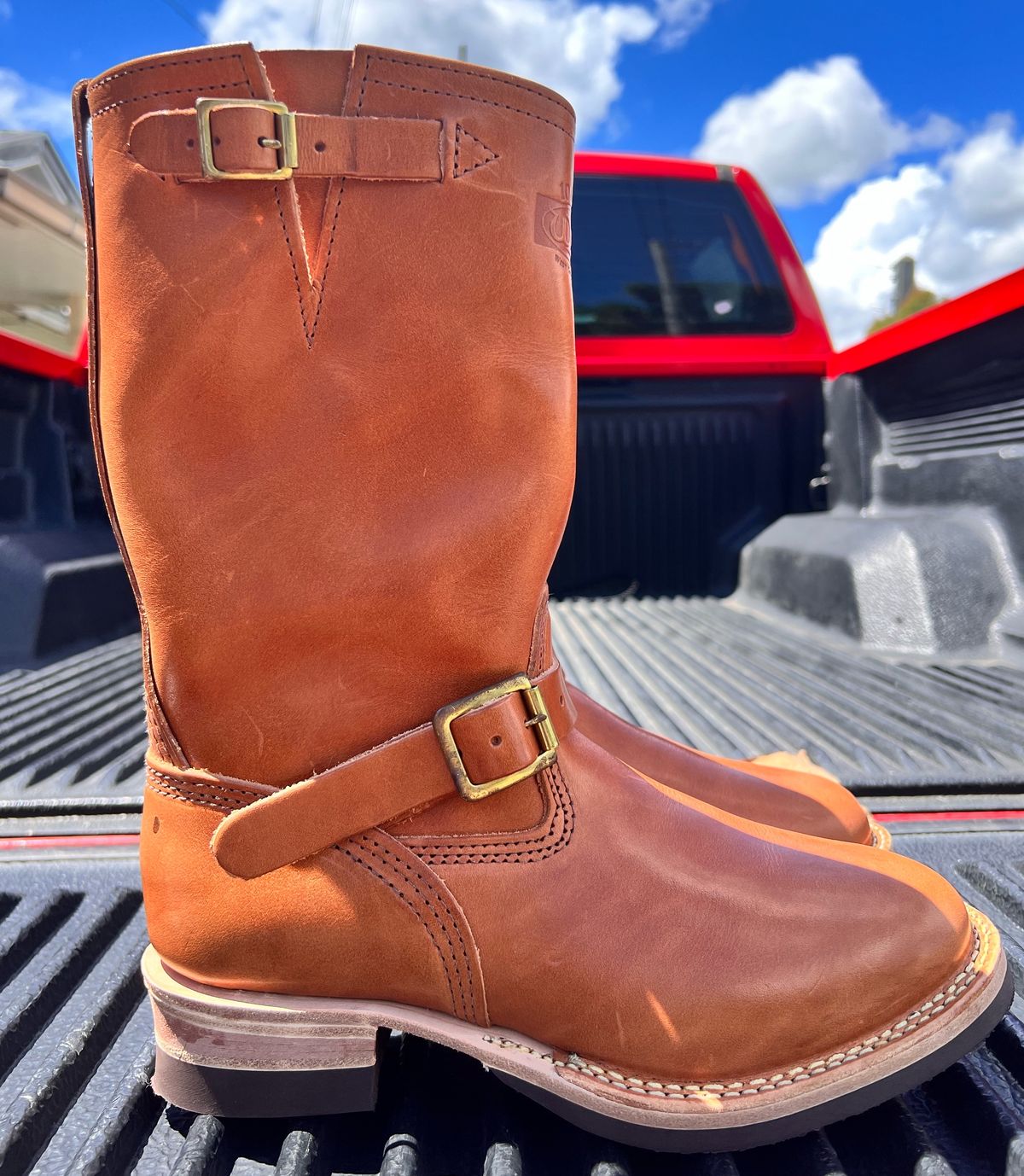 Photo by elmer.richard on November 9, 2023 of the Wesco Boss Engineer Boot in Wickett & Craig Buck Brown Traditional Harness.