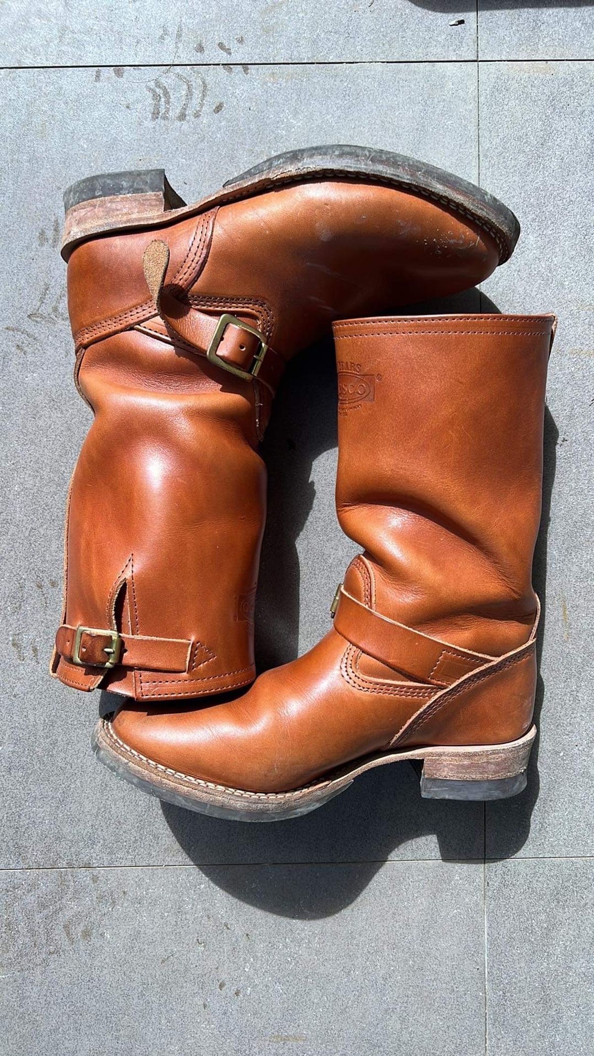 Photo by elmer.richard on February 4, 2024 of the Wesco Boss Engineer Boot in Wickett & Craig Buck Brown Traditional Harness.