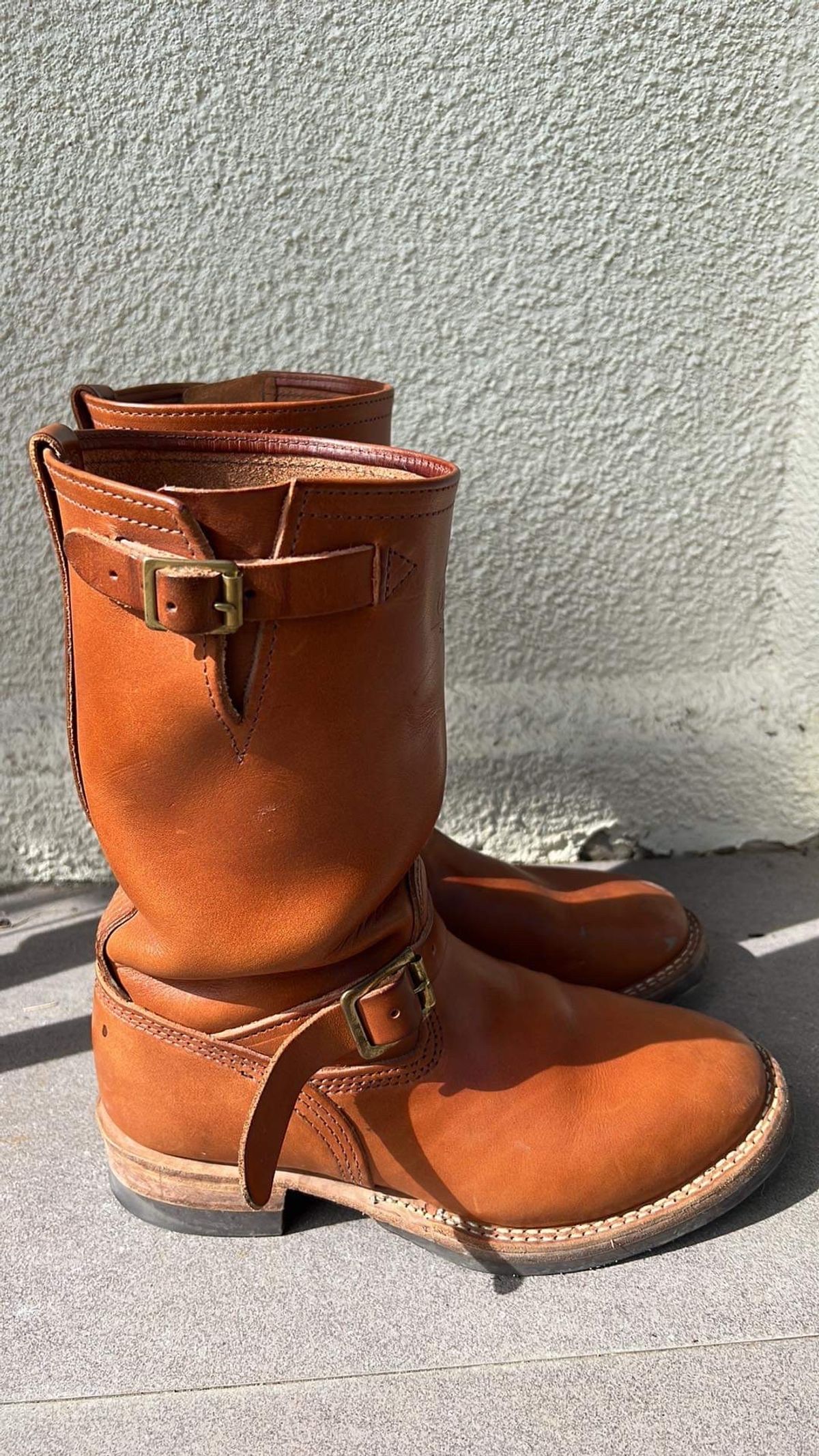 Photo by elmer.richard on February 4, 2024 of the Wesco Boss Engineer Boot in Wickett & Craig Buck Brown Traditional Harness.