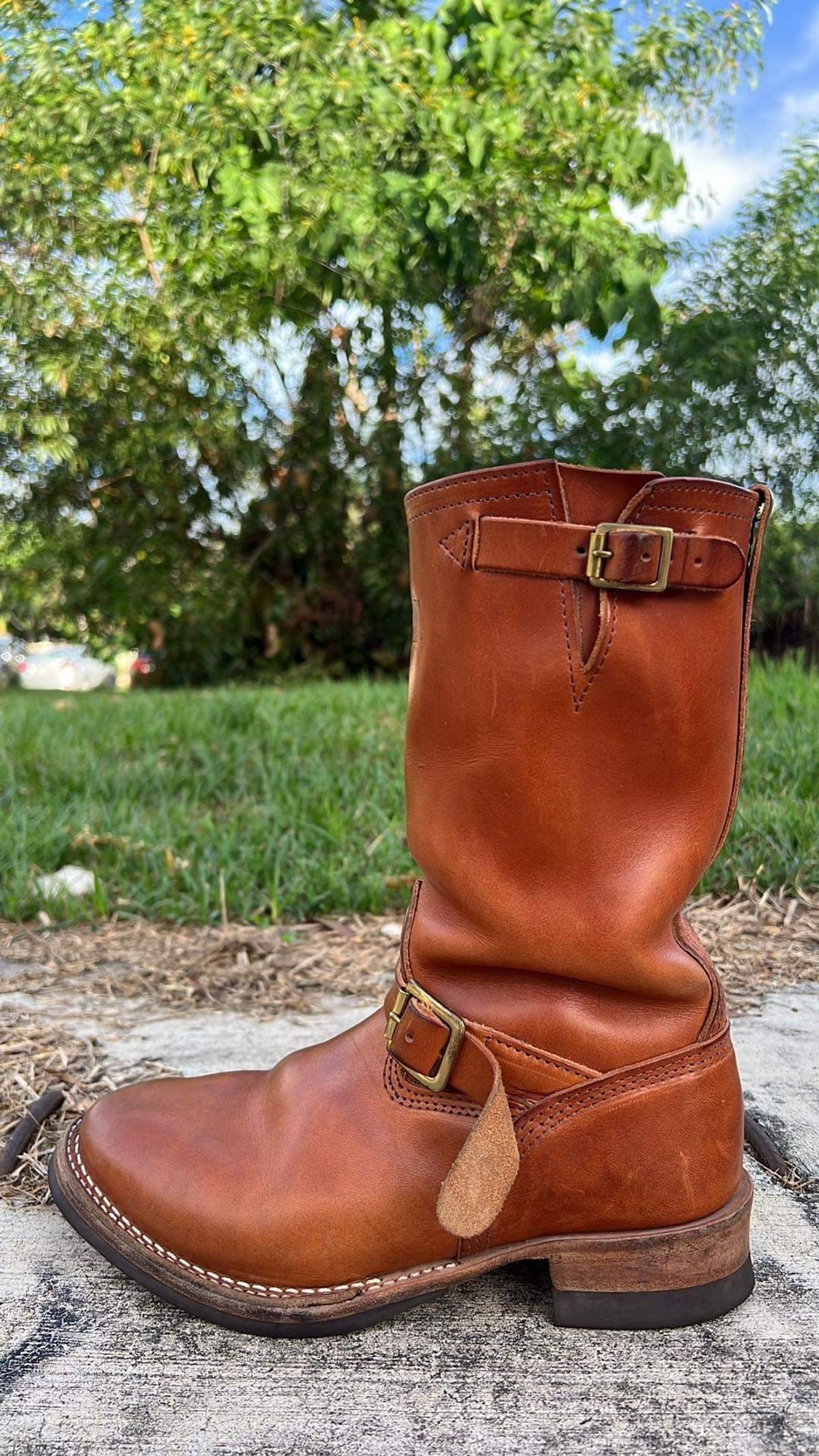 Photo by elmer.richard on April 5, 2024 of the Wesco Boss Engineer Boot in Wickett & Craig Buck Brown Traditional Harness.