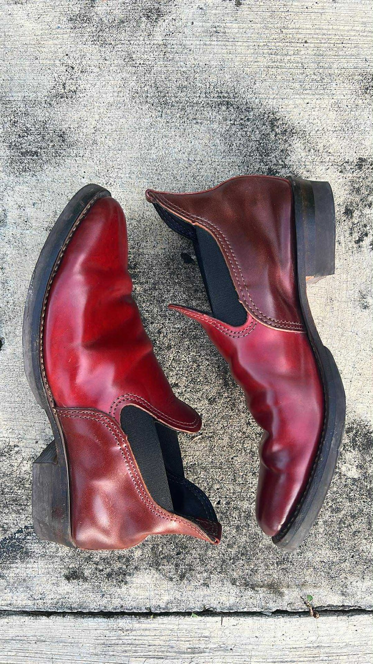 Photo by elmer.richard on November 4, 2025 of the Wesco Romeo in Shinki Ruby Red And Brown Shell Cordovan.