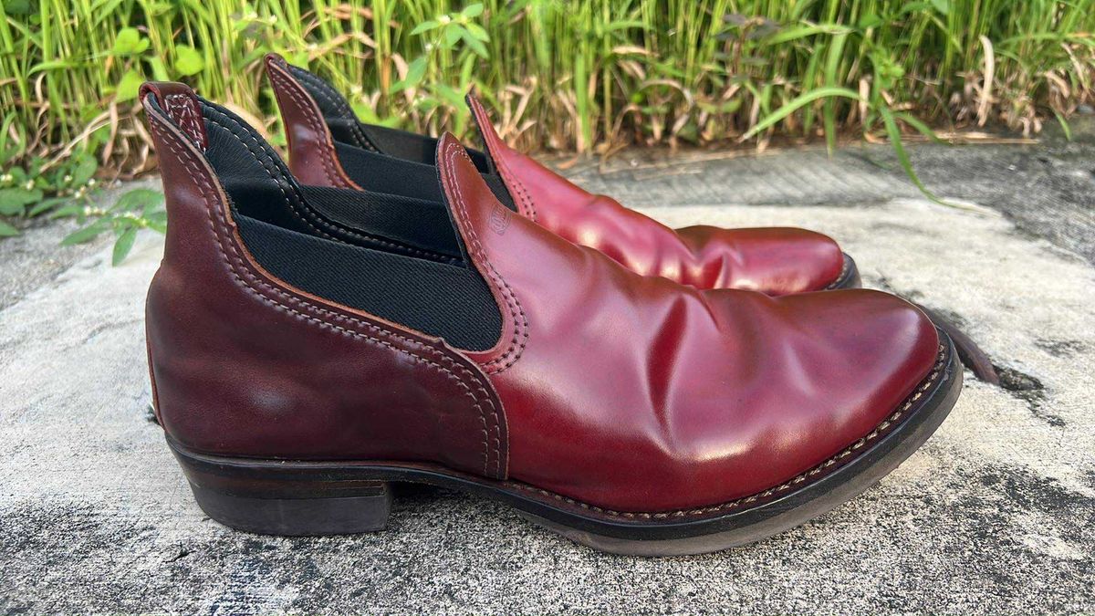 Photo by elmer.richard on November 4, 2025 of the Wesco Romeo in Shinki Ruby Red And Brown Shell Cordovan.