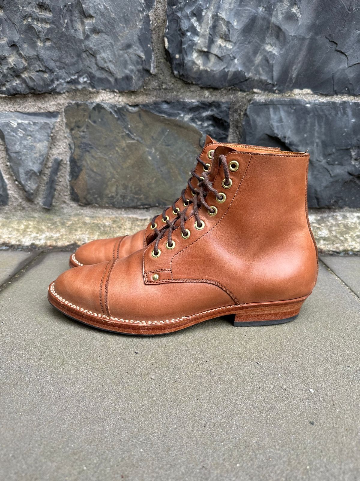 Photo by Mk12Mod0 on January 4, 2023 of the Benzein TDD-01 Boot in Maryam Toscanello Horsebutt.