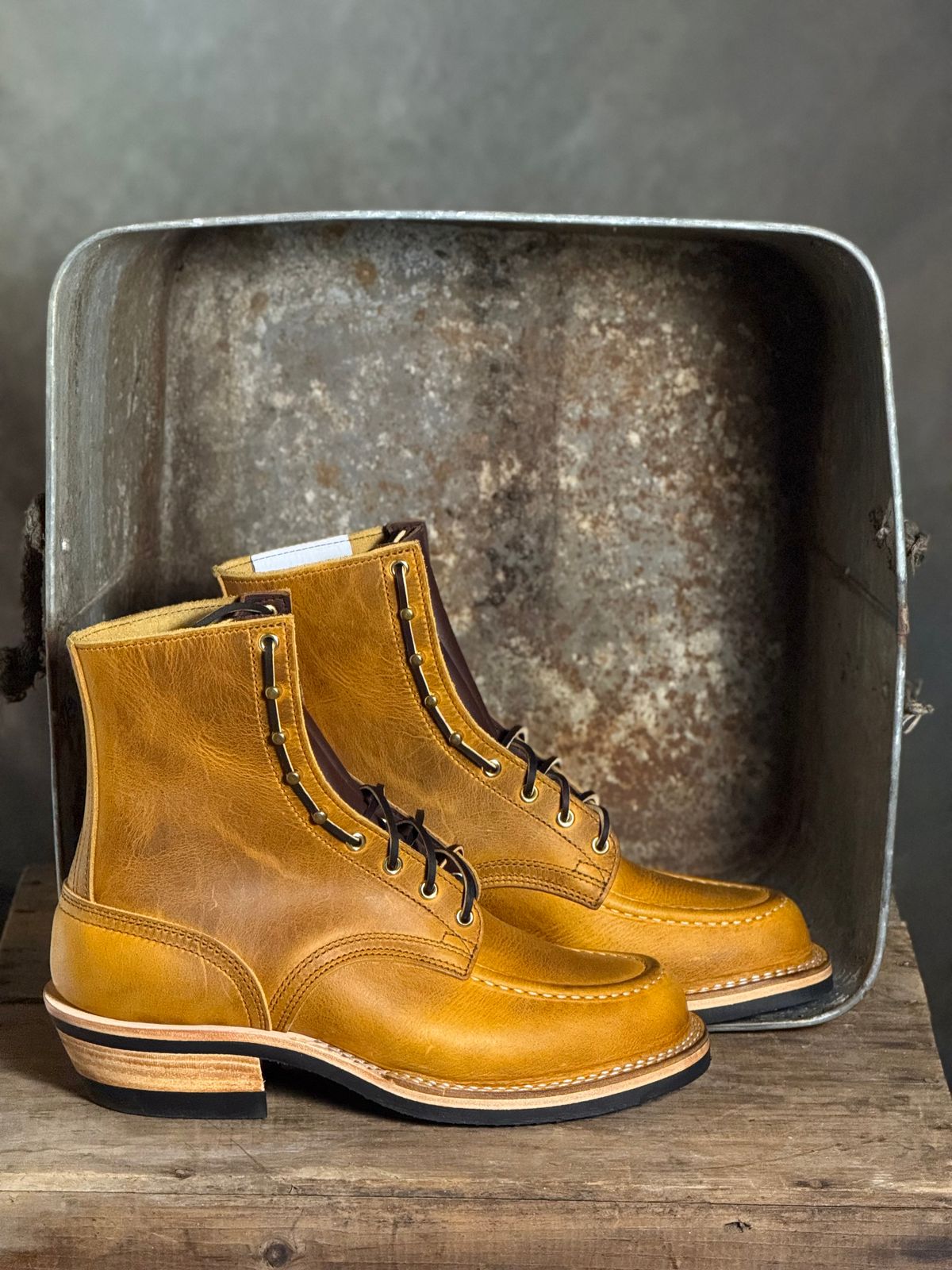Photo by DocLineman on October 3, 2025 of the Nicks Ranger MTO in Horween Acorn Cypress.