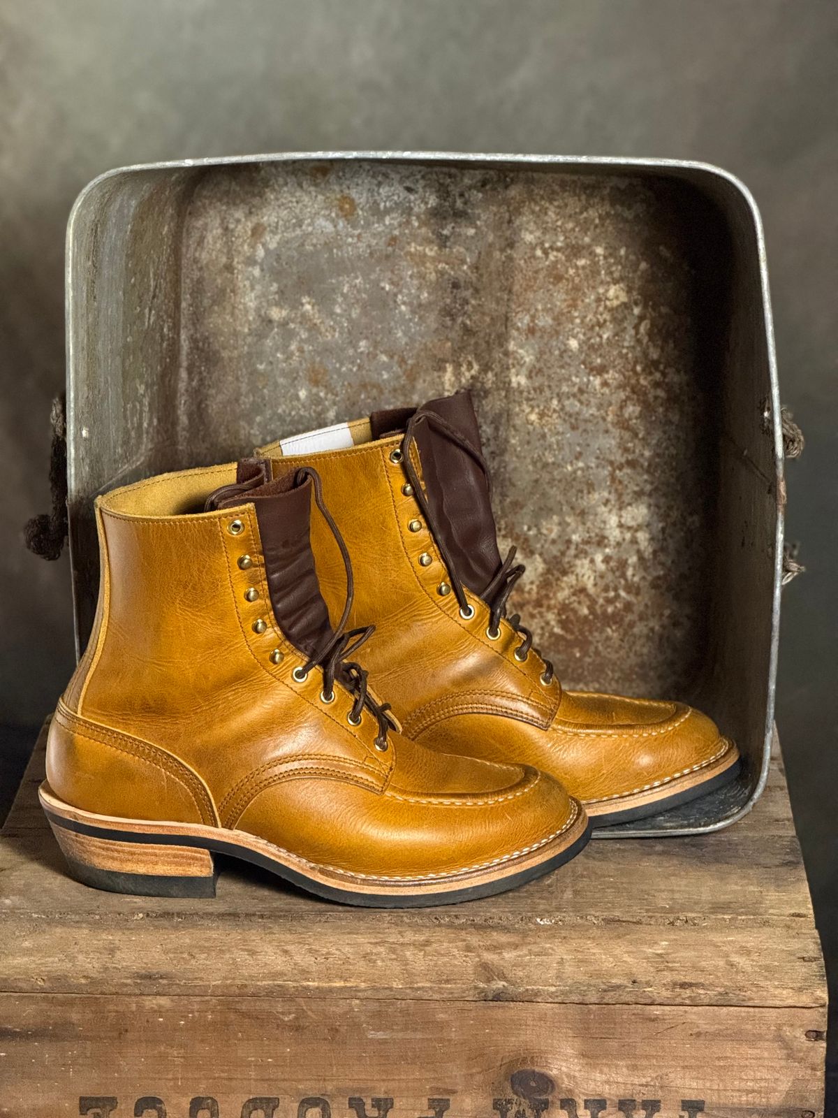 Photo by DocLineman on October 9, 2025 of the Nicks Ranger MTO in Horween Acorn Cypress.