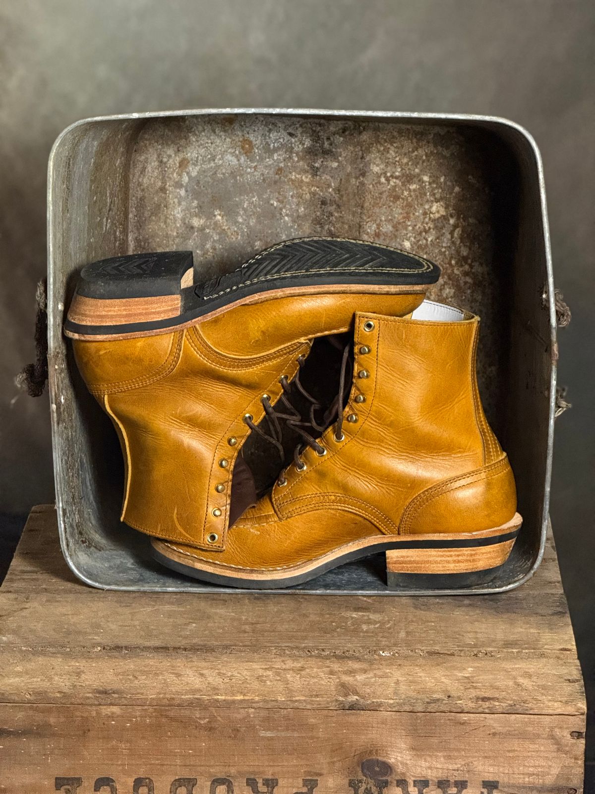 Photo by DocLineman on October 9, 2025 of the Nicks Ranger MTO in Horween Acorn Cypress.